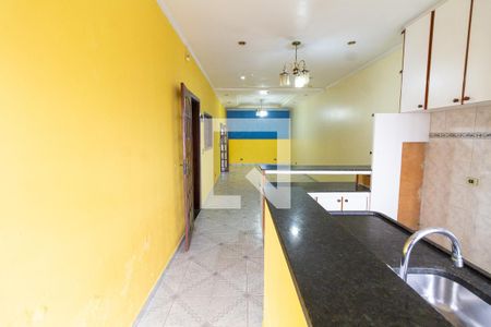 Casa à venda com 300m², 3 quartos e 2 vagas Casa à venda com 300m², 3 quartos e 2 vagasCozinha