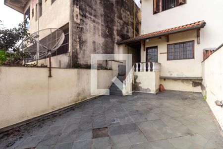 Casa à venda com 300m², 3 quartos e 2 vagas Casa à venda com 300m², 3 quartos e 2 vagasÁrea externa