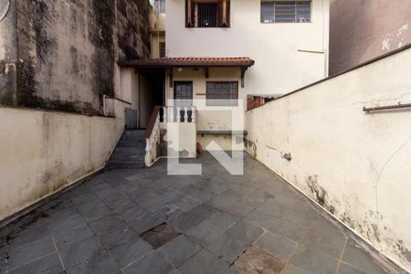 Casa à venda com 300m², 3 quartos e 2 vagas Casa à venda com 300m², 3 quartos e 2 vagasÁrea externa