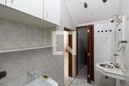 Casa à venda com 300m², 3 quartos e 2 vagas Casa à venda com 300m², 3 quartos e 2 vagasÁrea de serviço