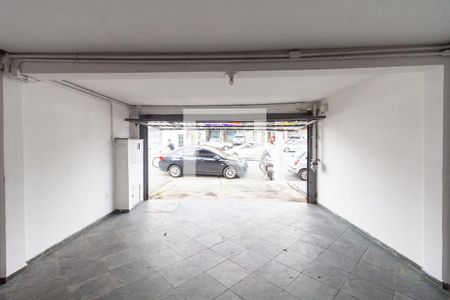 Casa à venda com 300m², 3 quartos e 2 vagas Casa à venda com 300m², 3 quartos e 2 vagasÁrea externa