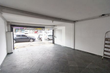 Casa à venda com 300m², 3 quartos e 2 vagas Casa à venda com 300m², 3 quartos e 2 vagasÁrea externa