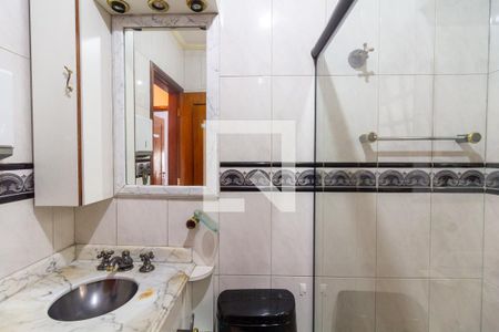 Casa à venda com 300m², 3 quartos e 2 vagas Casa à venda com 300m², 3 quartos e 2 vagasBanheiro Social