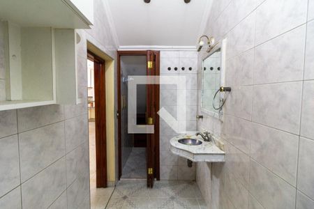 Casa à venda com 300m², 3 quartos e 2 vagas Casa à venda com 300m², 3 quartos e 2 vagasÁrea de serviço