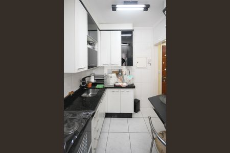 Apartamento à venda com 202m², 2 quartos e 2 vagas Apartamento à venda com 202m², 2 quartos e 2 vagasCozinha