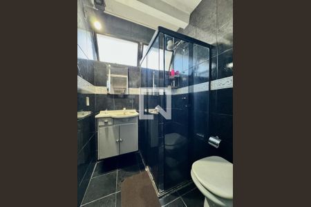 Apartamento à venda com 70m², 2 quartos e 1 vaga Apartamento à venda com 70m², 2 quartos e 1 vagaBanheiro