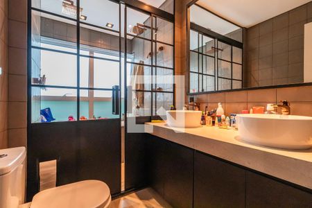 Apartamento à venda com 200m², 4 quartos e 3 vagasBanheiro da Suíte 2