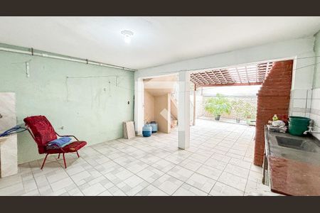 Casa à venda com 189m², 3 quartos e 2 vagas Casa à venda com 189m², 3 quartos e 2 vagasQuintal - Churrasqueira