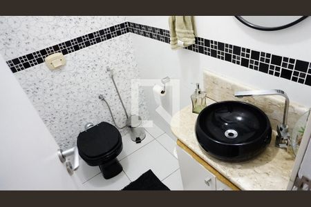 Lavabo de casa de condomínio à venda com 3 quartos, 150m² em Anil, Rio de Janeiro