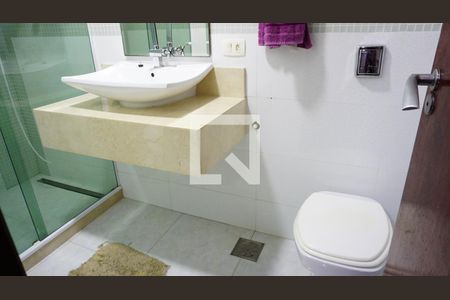 Casa de condomínio à venda com 150m², 3 quartos e 1 vagaBanheiro Social