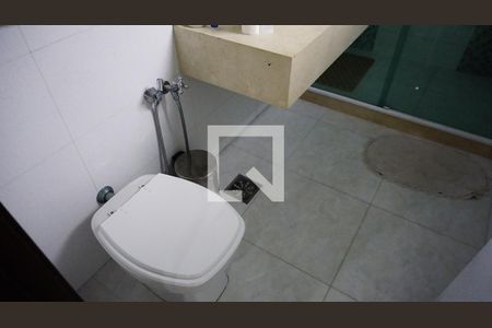 Casa de condomínio à venda com 150m², 3 quartos e 1 vagaBanheiro - Suite 