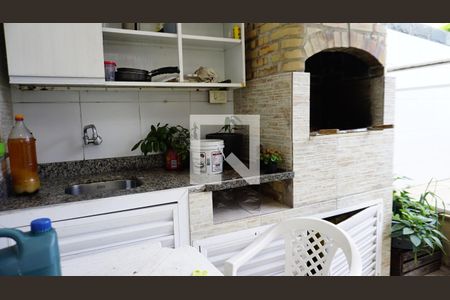 Casa de condomínio à venda com 150m², 3 quartos e 1 vagaArea Gourmet