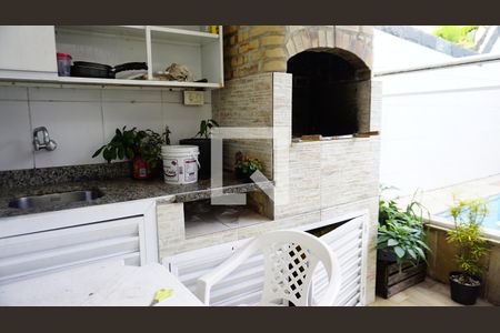 Casa de condomínio à venda com 150m², 3 quartos e 1 vagaArea Gourmet