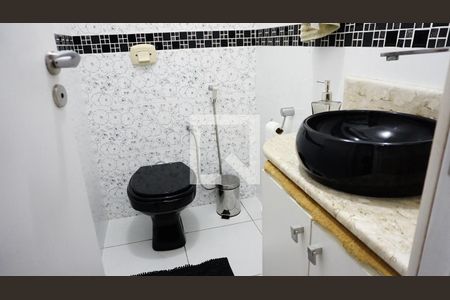 Lavabo de casa de condomínio à venda com 3 quartos, 150m² em Anil, Rio de Janeiro