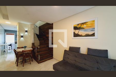 Sala  de casa para alugar com 2 quartos, 65m² em Caiçara, Praia Grande