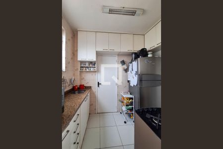 Apartamento à venda com 102m², 3 quartos e 1 vagaCozinha