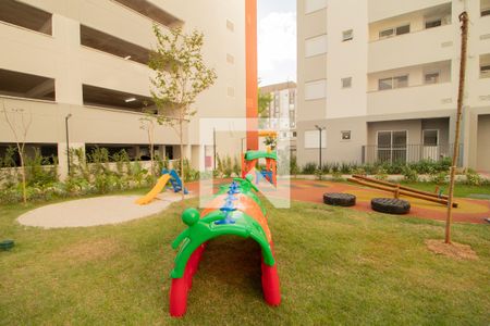 Apartamento para alugar com 42m², 2 quartos e 1 vaga Apartamento para alugar com 42m², 2 quartos e 1 vagaÁrea comum - Playground