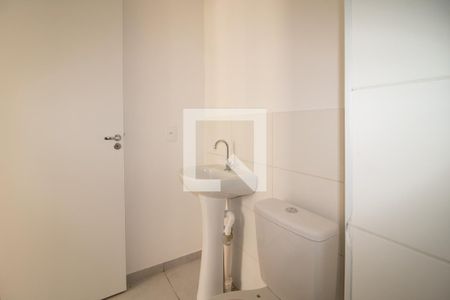 Banheiro de apartamento para alugar com 2 quartos, 42m² em Vila Guilherme, São Paulo