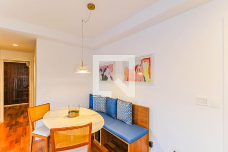 Apartamento para alugar com 55m², 2 quartos e 1 vagaSala