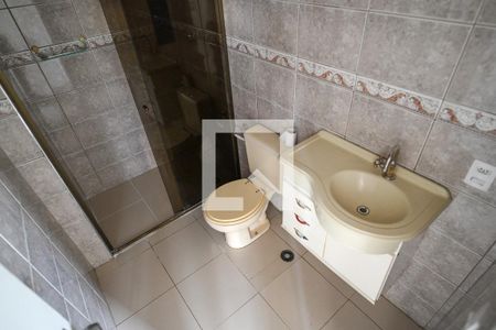Apartamento à venda com 64m², 2 quartos e 1 vaga Apartamento à venda com 64m², 2 quartos e 1 vagaBanheiro
