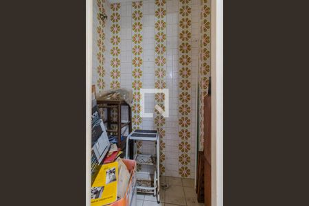 Lavabo de apartamento à venda com 2 quartos, 70m² em Cristal, Porto Alegre