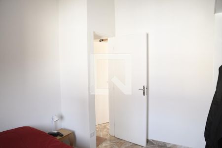 Quarto 1 de casa de condomínio para alugar com 2 quartos, 110m² em Jardim Pioneira, Cotia