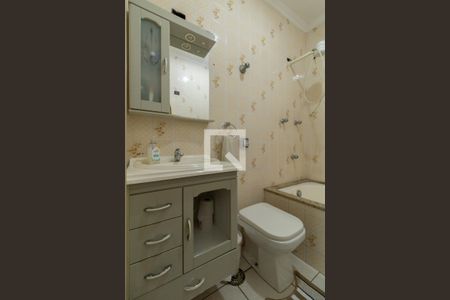 Casa para alugar com 230m², 2 quartos e 3 vagasBanheiro