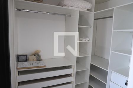 Apartamento à venda com 95m², 2 quartos e 1 vagaCloset