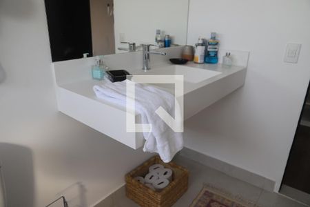 Apartamento à venda com 95m², 2 quartos e 1 vagaBanheiro da Suíte