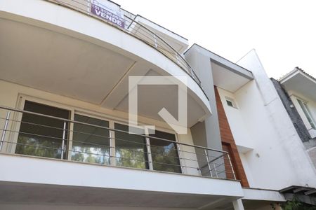 Casa à venda com 480m², 4 quartos e 4 vagasFachada