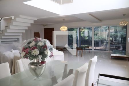 Casa à venda com 480m², 4 quartos e 4 vagasSala de Jantar