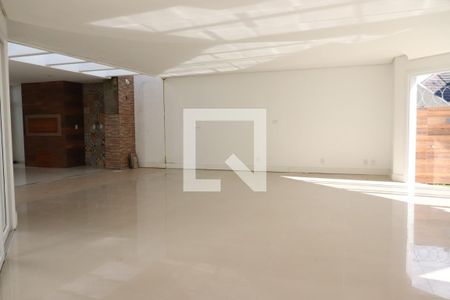 Casa à venda com 480m², 4 quartos e 4 vagasestar social