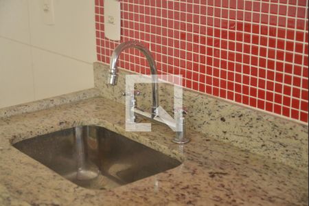 Apartamento para alugar com 60m², 2 quartos e 2 vagasDetalhe da cozinha