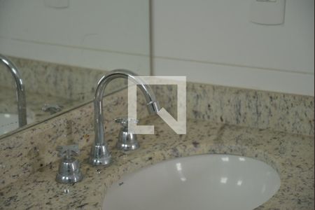 Apartamento para alugar com 60m², 2 quartos e 2 vagasBanheiro da Suíte