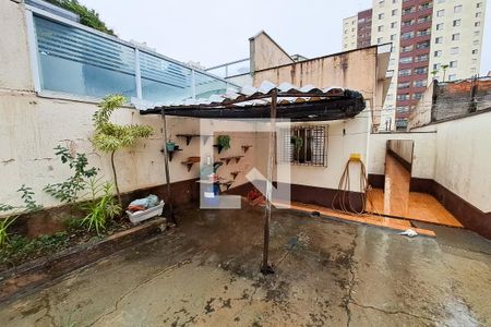 Casa à venda com 225m², 3 quartos e 2 vagasQuintal