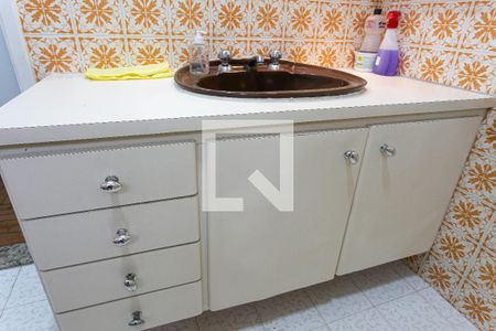 Casa à venda com 225m², 3 quartos e 2 vagasBanheiro do Corredor