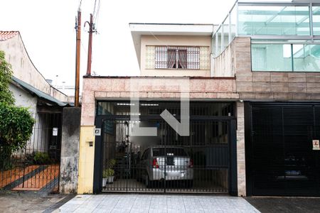 Casa à venda com 225m², 3 quartos e 2 vagasFachada