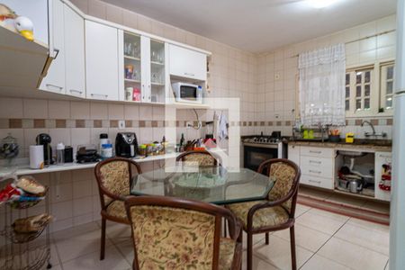 Casa à venda com 200m², 4 quartos e 2 vagasCozinha