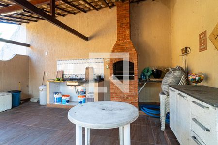 Casa à venda com 200m², 4 quartos e 2 vagasChurrasqueira