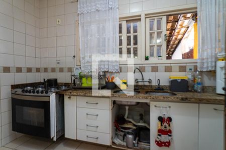 Casa à venda com 200m², 4 quartos e 2 vagasCozinha