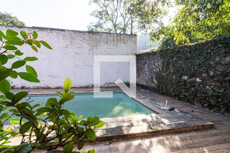 Casa à venda com 200m², 4 quartos e 2 vagasSuíte 2 vista