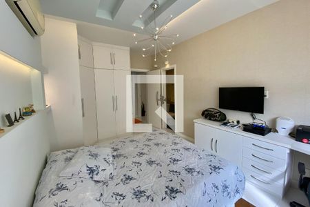 Apartamento à venda com 280m², 3 quartos e 2 vagasQuarto 2 - Suite