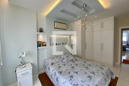 Apartamento à venda com 280m², 3 quartos e 2 vagasQuarto 2 - Suite