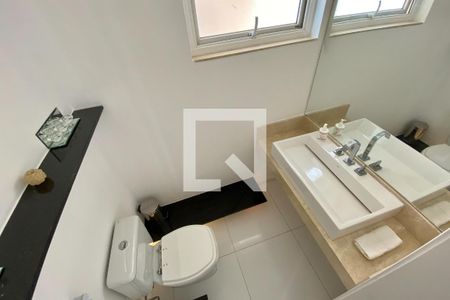 Apartamento à venda com 280m², 3 quartos e 2 vagasLavabo