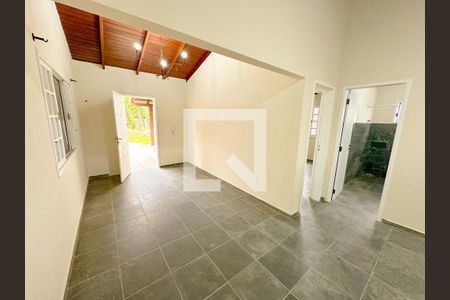 Casa para alugar com 250m², 2 quartos e 2 vagasSala