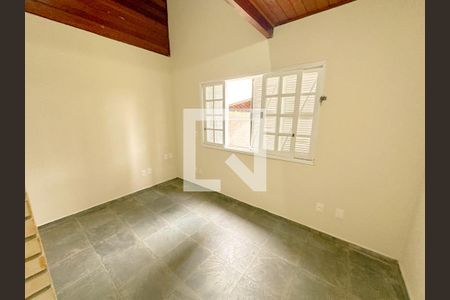 Casa para alugar com 250m², 2 quartos e 2 vagasQuarto