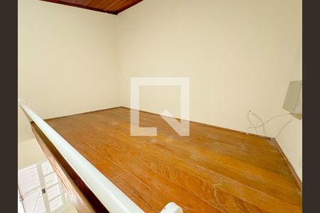 Casa para alugar com 250m², 2 quartos e 2 vagasQuarto