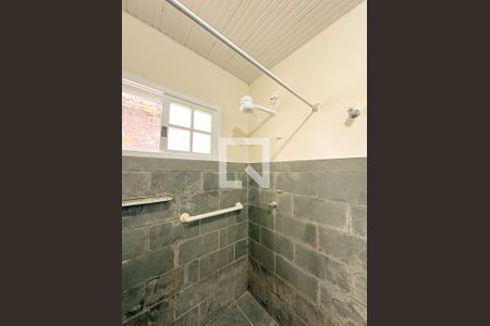 Casa para alugar com 250m², 2 quartos e 2 vagasBanheiro