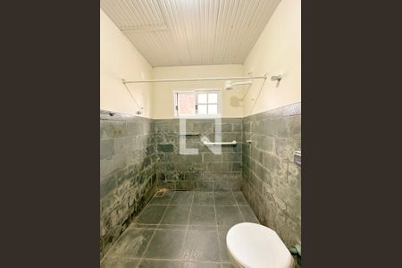 Casa para alugar com 250m², 2 quartos e 2 vagasBanheiro