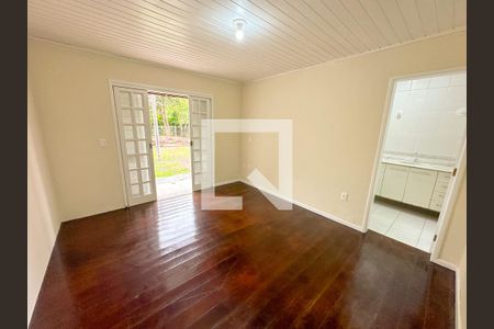 Casa para alugar com 250m², 2 quartos e 2 vagasSuíte